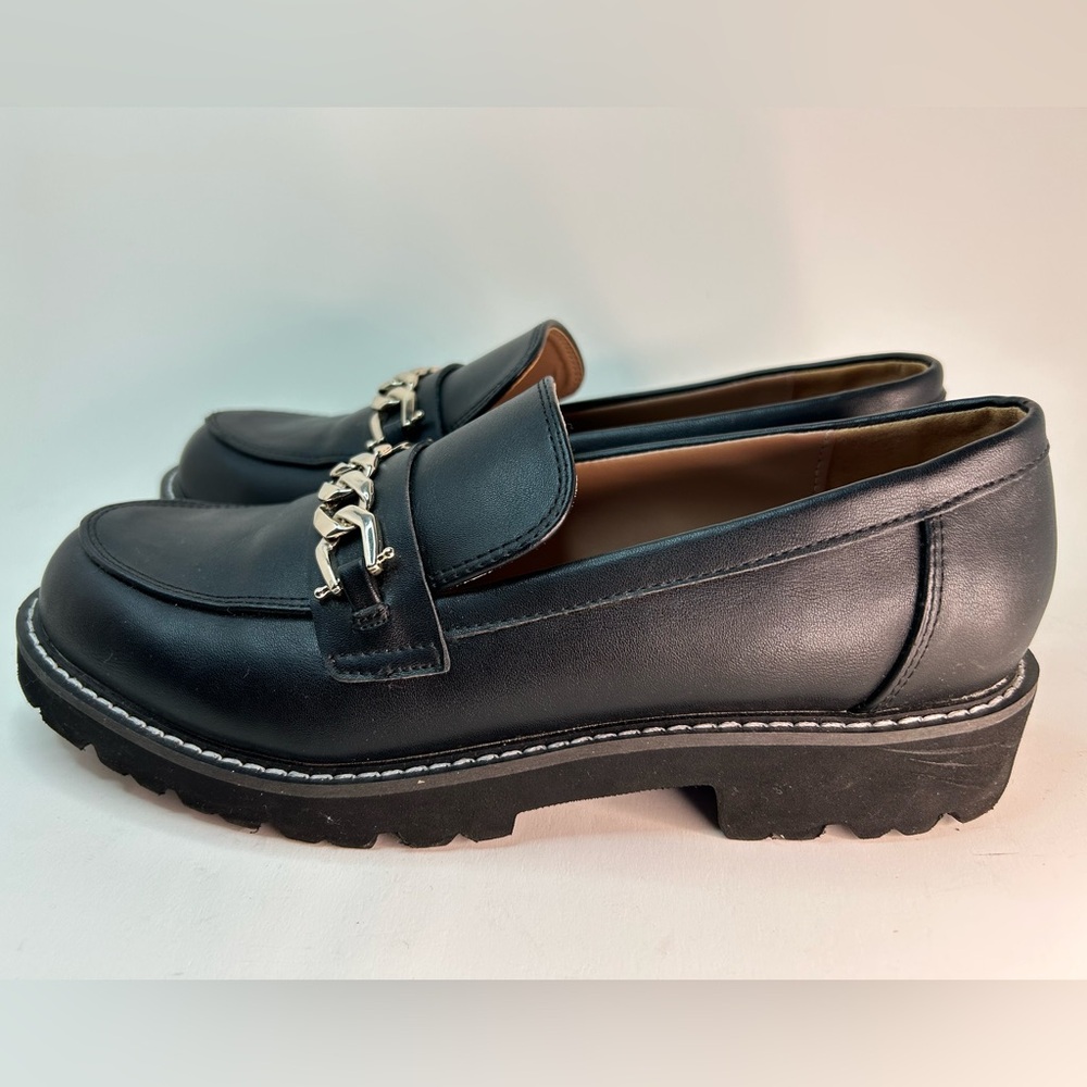 BCB Generation Lug Sole Round Toe Faux Leather Black Loafer Size 8M